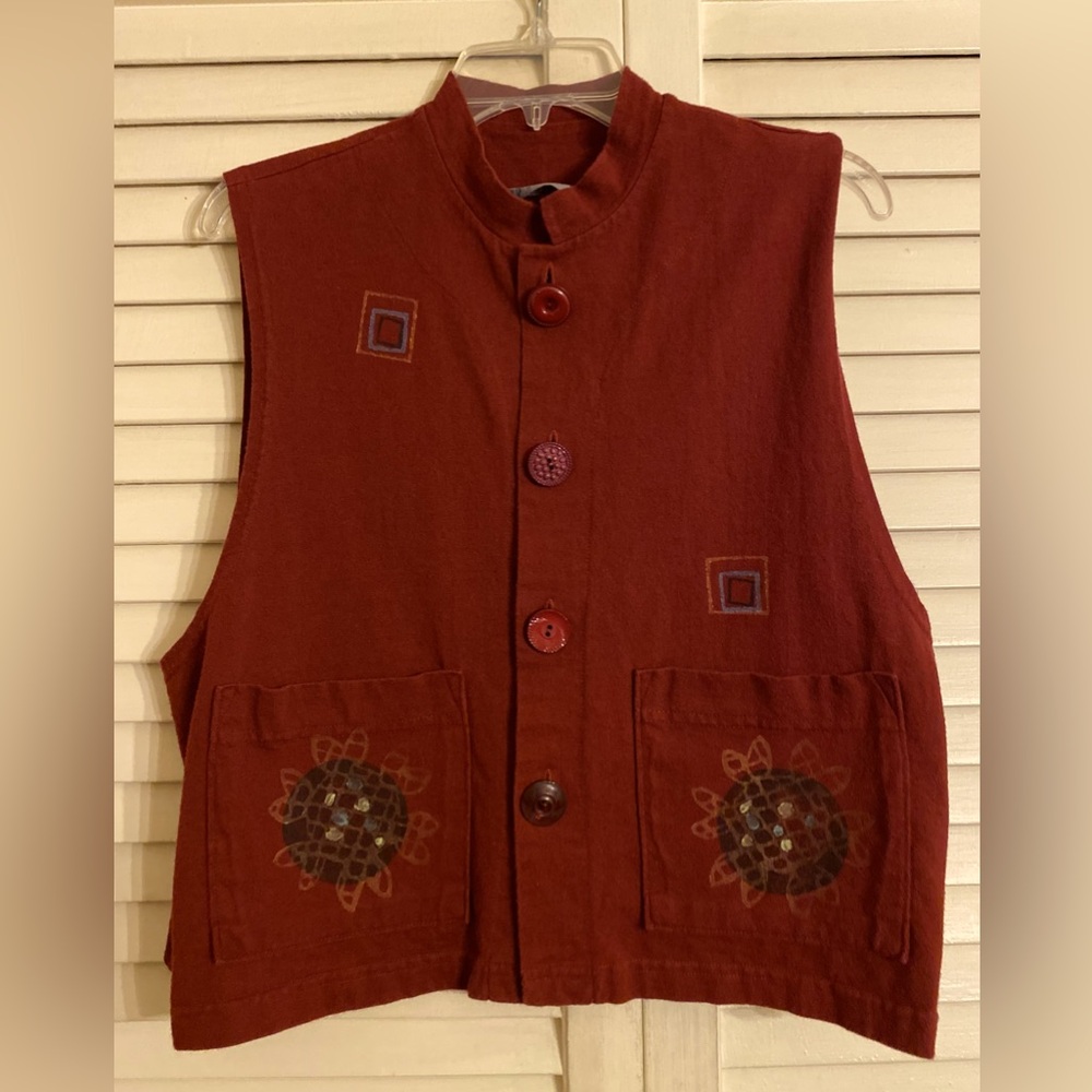 Blue Fish Boho Wine Colored Vest w Mandarin Collar & Unique Buttons